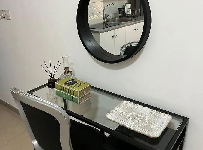 Hestia Downtown Нікосія