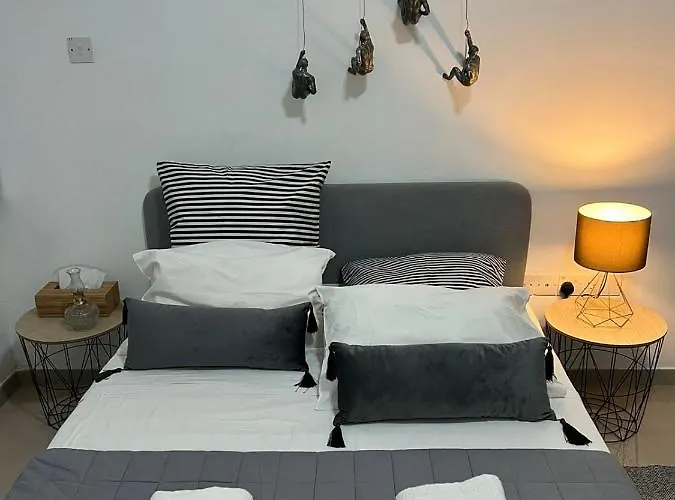 Hestia Downtown * Нікосія